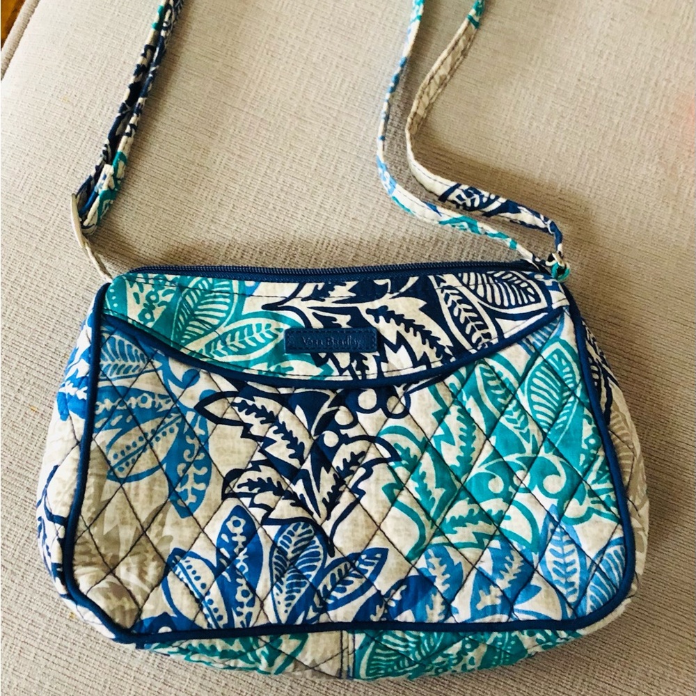NWOT Vera Bradley Small Crossbody Purse in Santiago Pattern